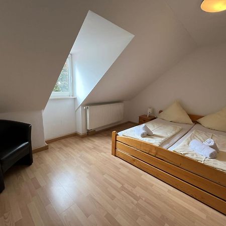 ホテル Alter Wirt Thalkirchen ミュンヘン エクステリア 写真